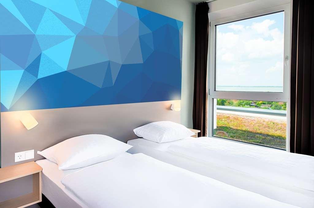 B&B Hotel Villingen-Schwenningen Phòng bức ảnh